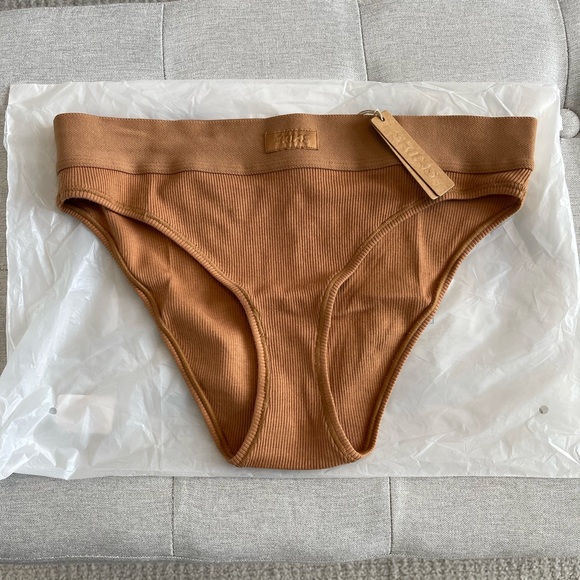 SOLD NWT Skims Underwear Bundle - Picture 14 of 16